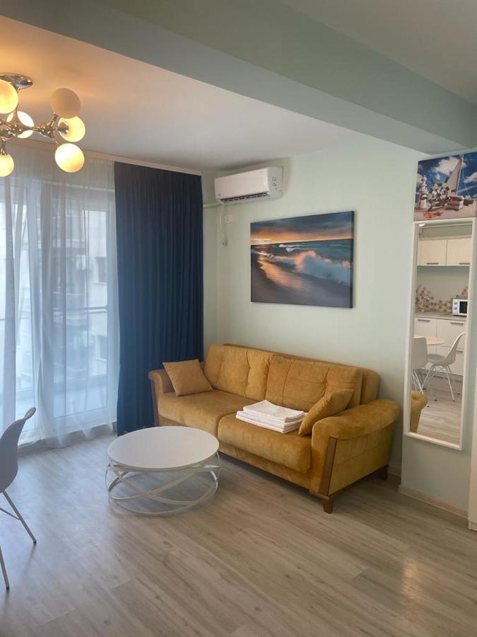 Ini Apartment Alezzi Năvodari Exterior foto