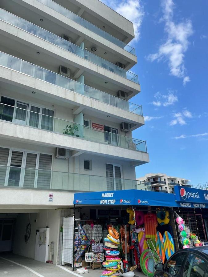 Ini Apartment Alezzi Năvodari Exterior foto