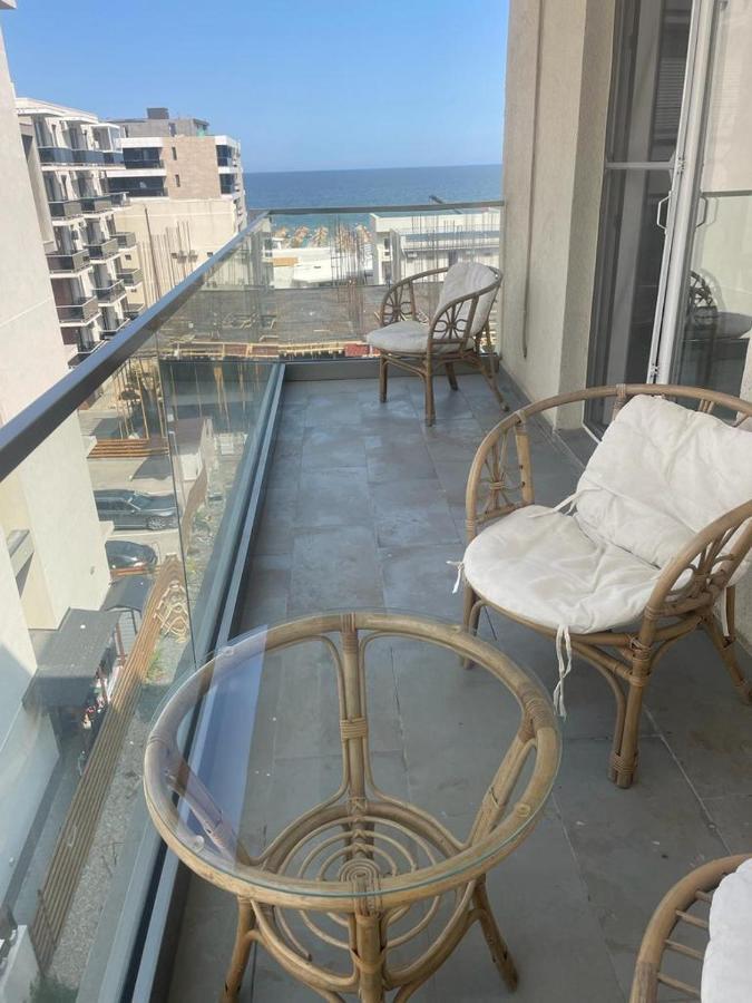 Ini Apartment Alezzi Năvodari Exterior foto